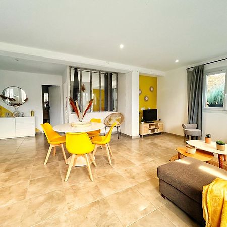 Doux Rouinet Cocoon Apartment Fourques  ภายนอก รูปภาพ