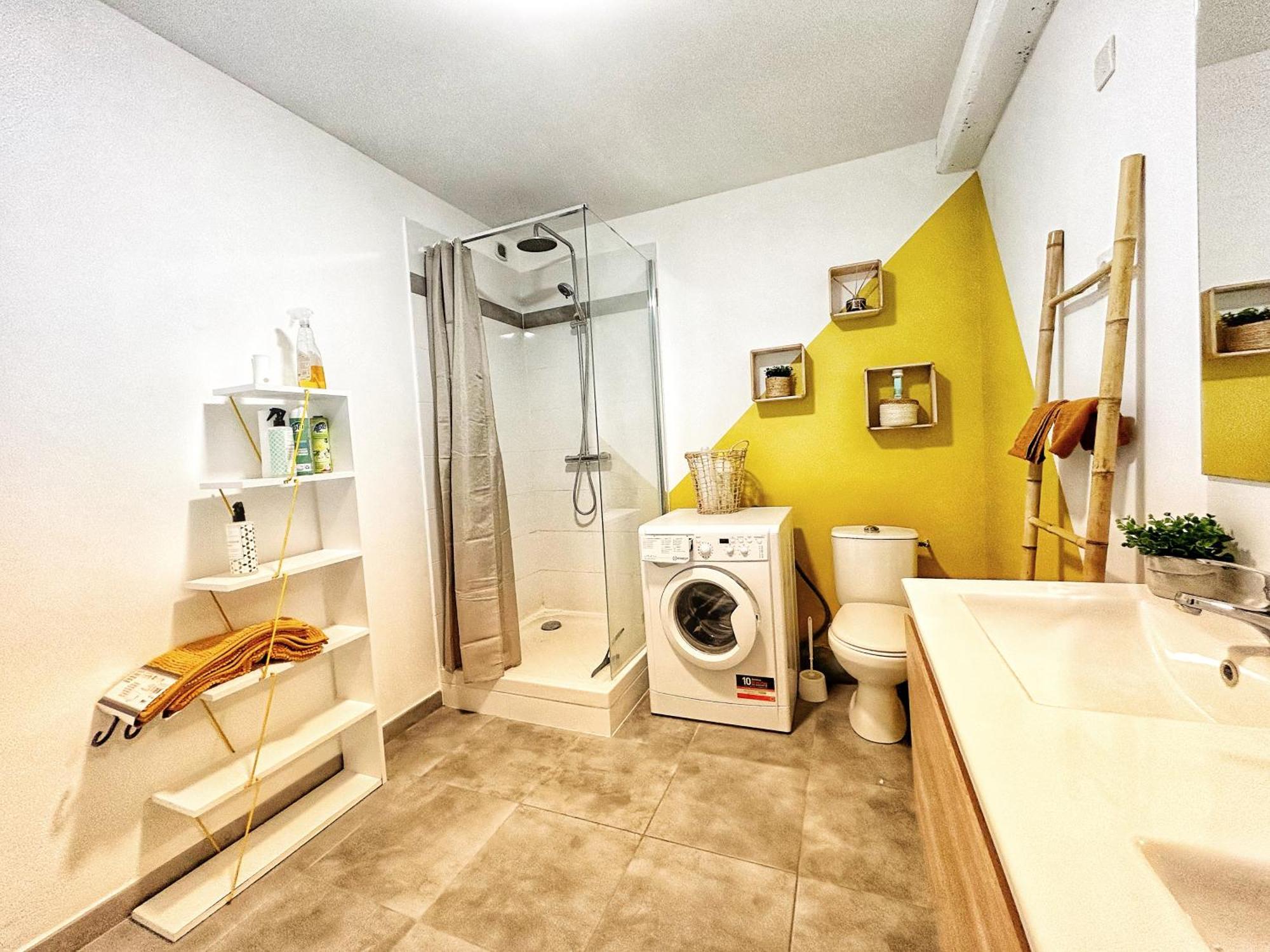 Doux Rouinet Cocoon Apartment Fourques  ภายนอก รูปภาพ